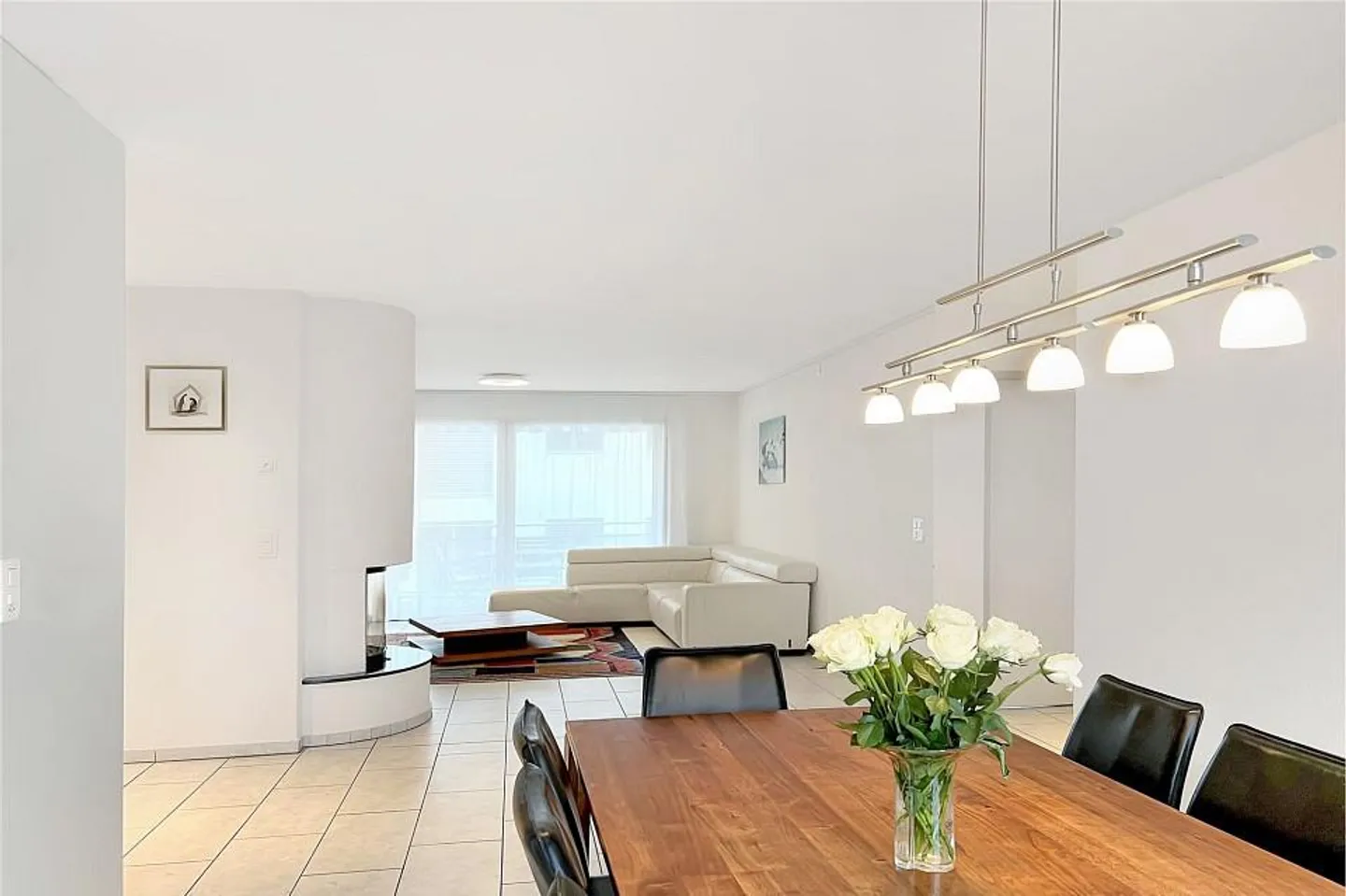 Moderno appartamento di 4½ locali con balcone in posizione centrale e tranquilla - Foto 1 di 4