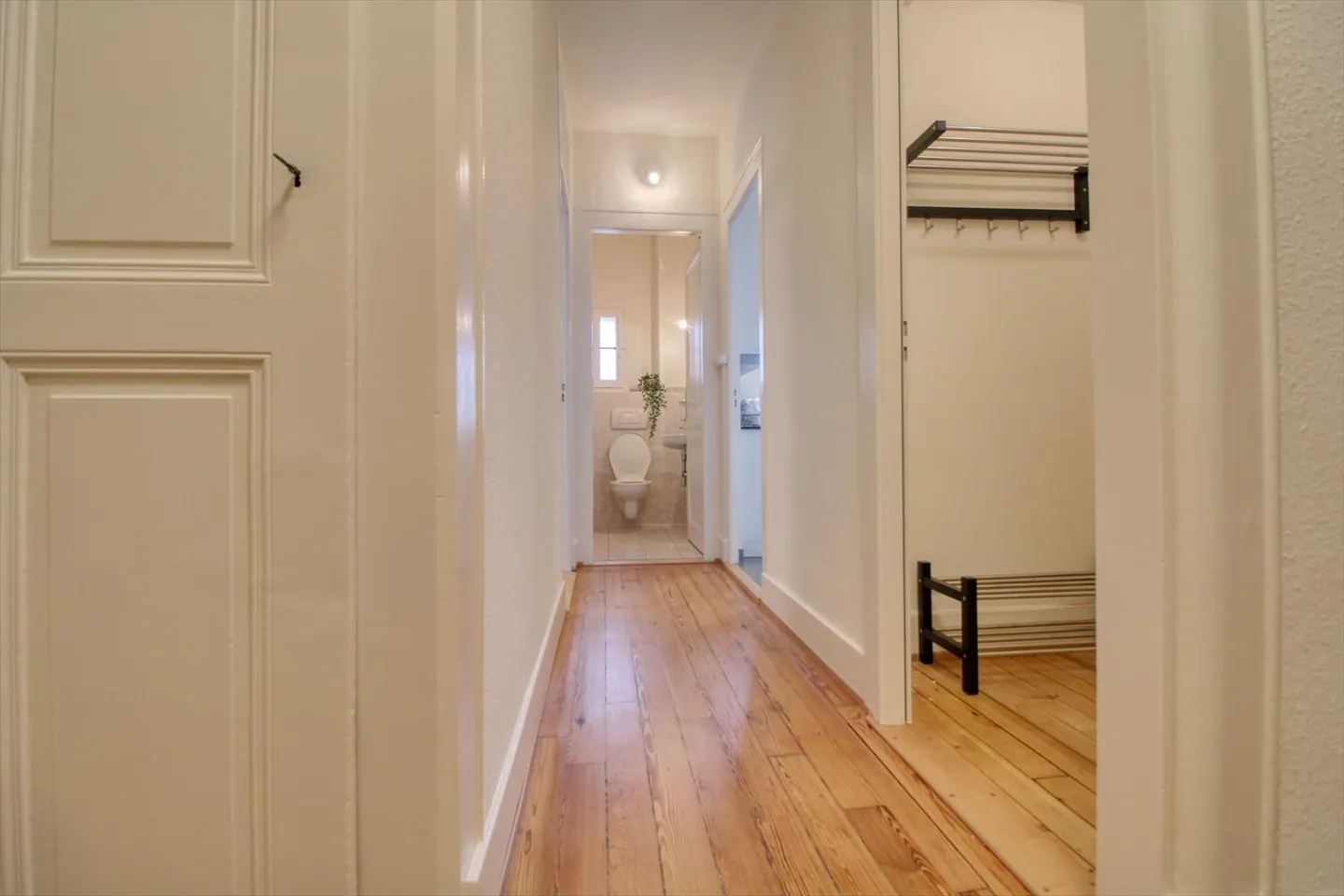 Magnificent furnished apartment in shared accommodation, city center of Geneva - Photo 3 of 16