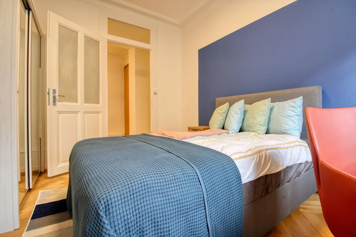 Magnificent furnished apartment in shared accommodation, city center of Geneva - Photo 10 of 16