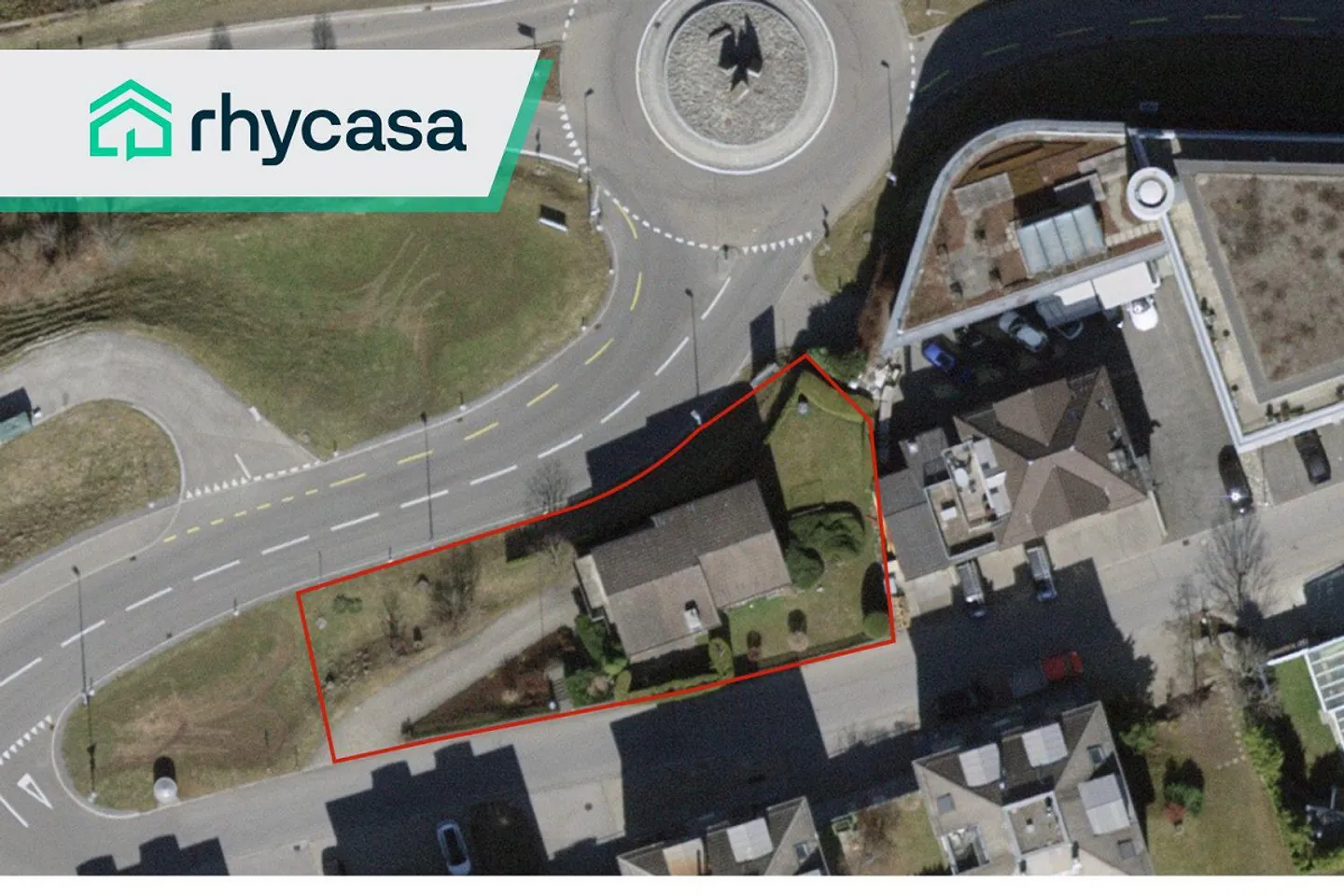 Terreno commerciale in posizione visibile con casa unifamiliare - Foto 1 di 11
