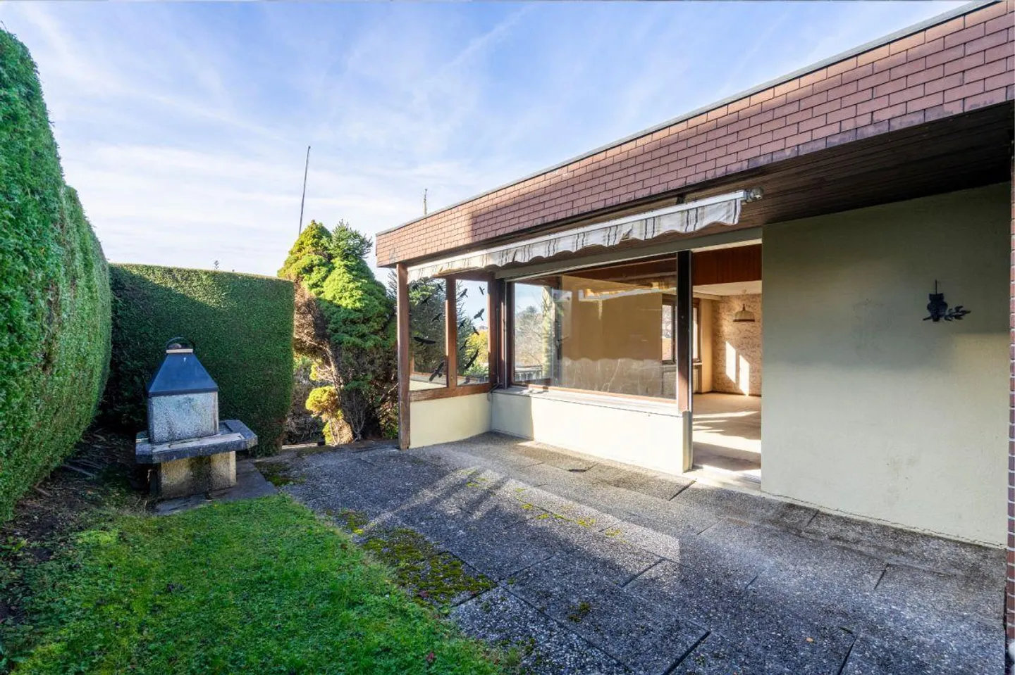 Terreno commerciale in posizione visibile con casa unifamiliare - Foto 6 di 11