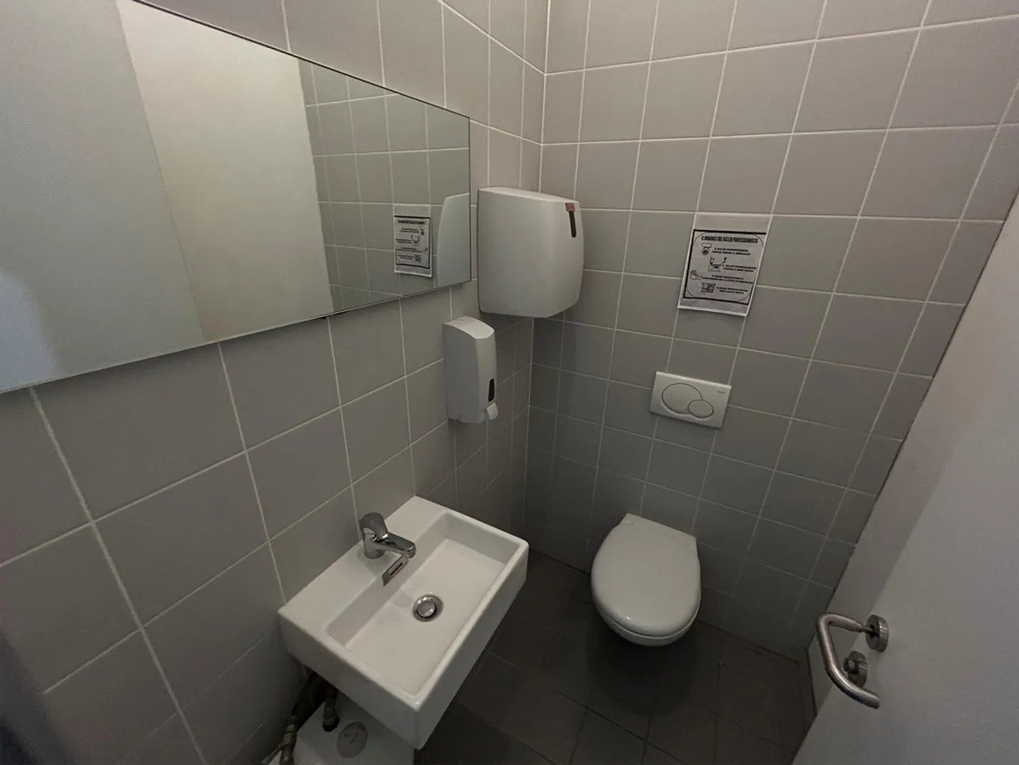 41 m² Lagerraum zu vermieten in Mendrisio mit Hebebühne - Foto 6 von 9