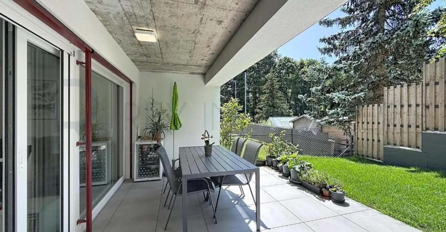 Bel appartamento al piano terra con terrazza e giardino - Foto 7 di 8