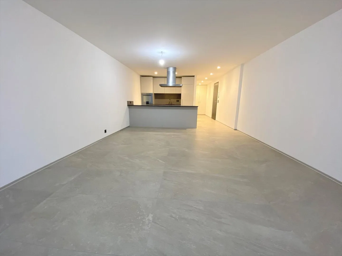 Appartement avec 3,5 pièces et balcon - Photo 2 sur 9