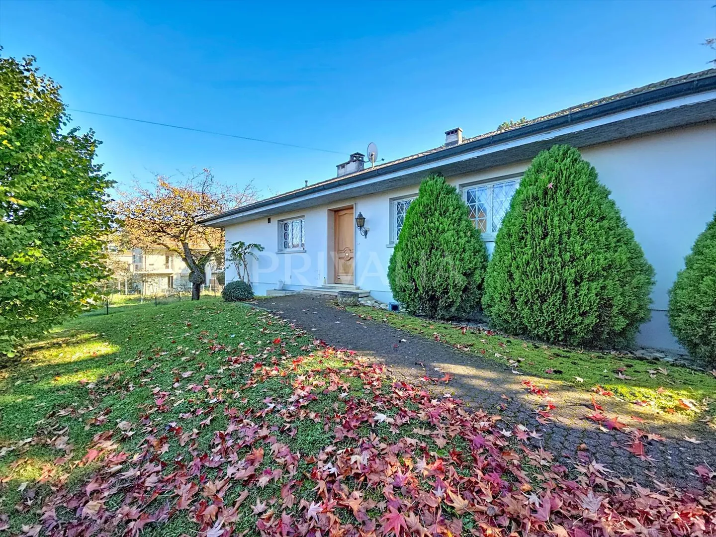 6-room house - Photo 9 of 10