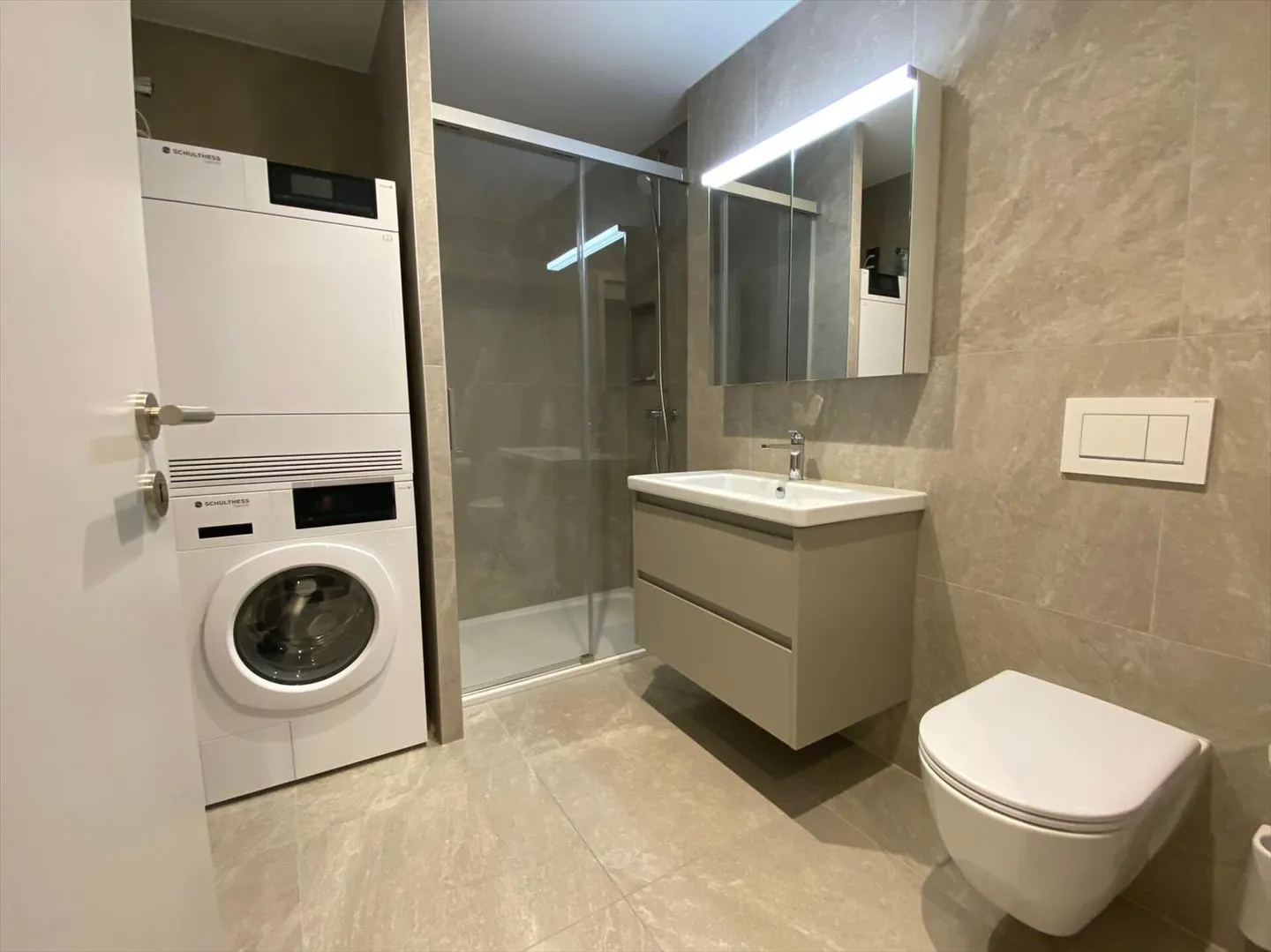 Appartement avec 3,5 pièces et balcon - Photo 4 sur 9