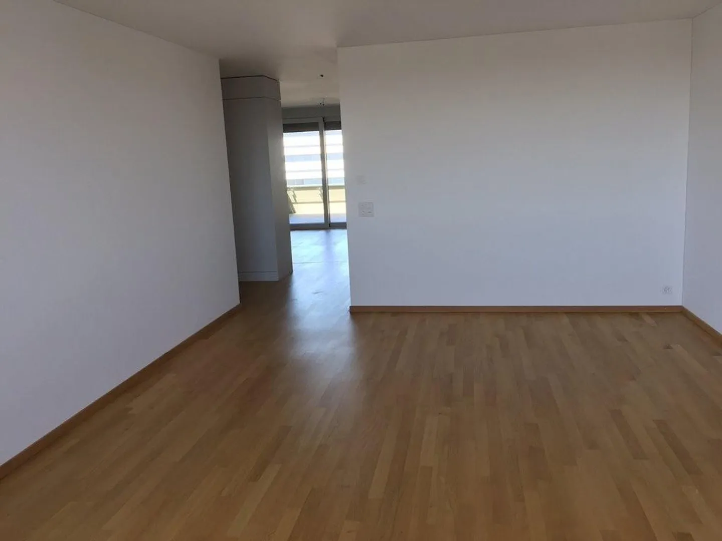 Komfortables Apartment im Glattpark - Foto 3 von 6
