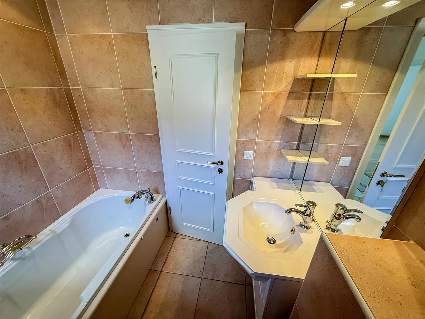 Appartamento 5.5 stanze - Foto 8 di 21