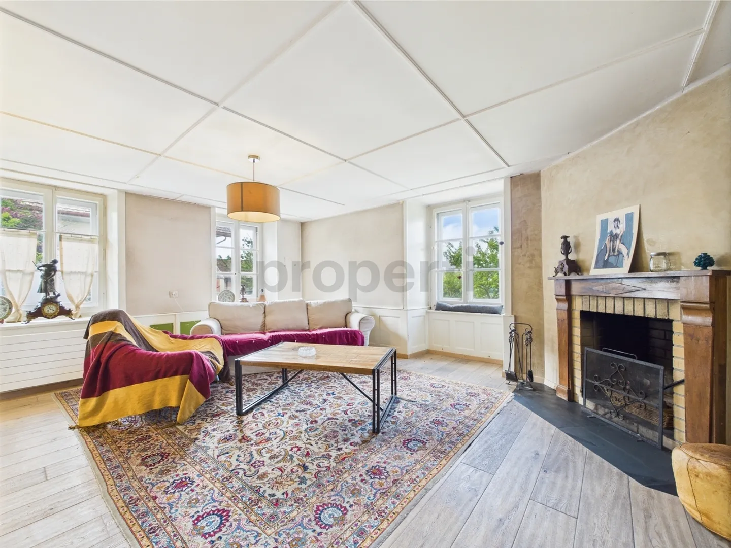Unique opportunity in Correvon, VD canton: Charming farmhouse dating from 1820 with 8.5 rooms - Photo 2 of 13