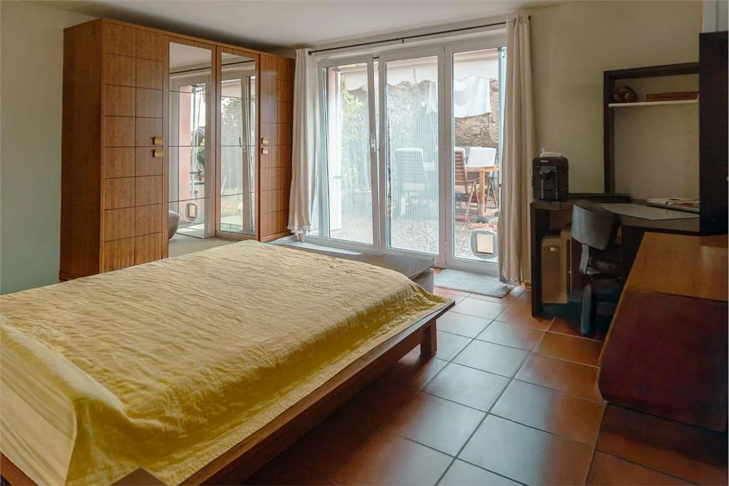 Propriété multifamiliale avec des espaces polyvalents à Breno - Photo 13 sur 13