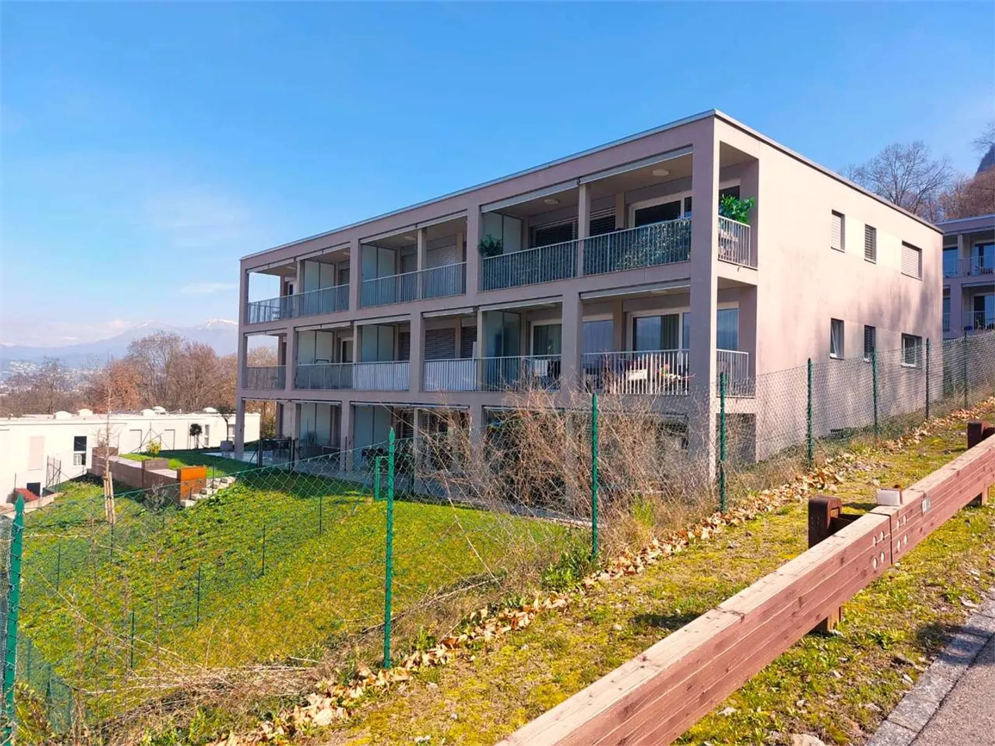 Appartement moderne 2.5 pièces - Photo 1 sur 3