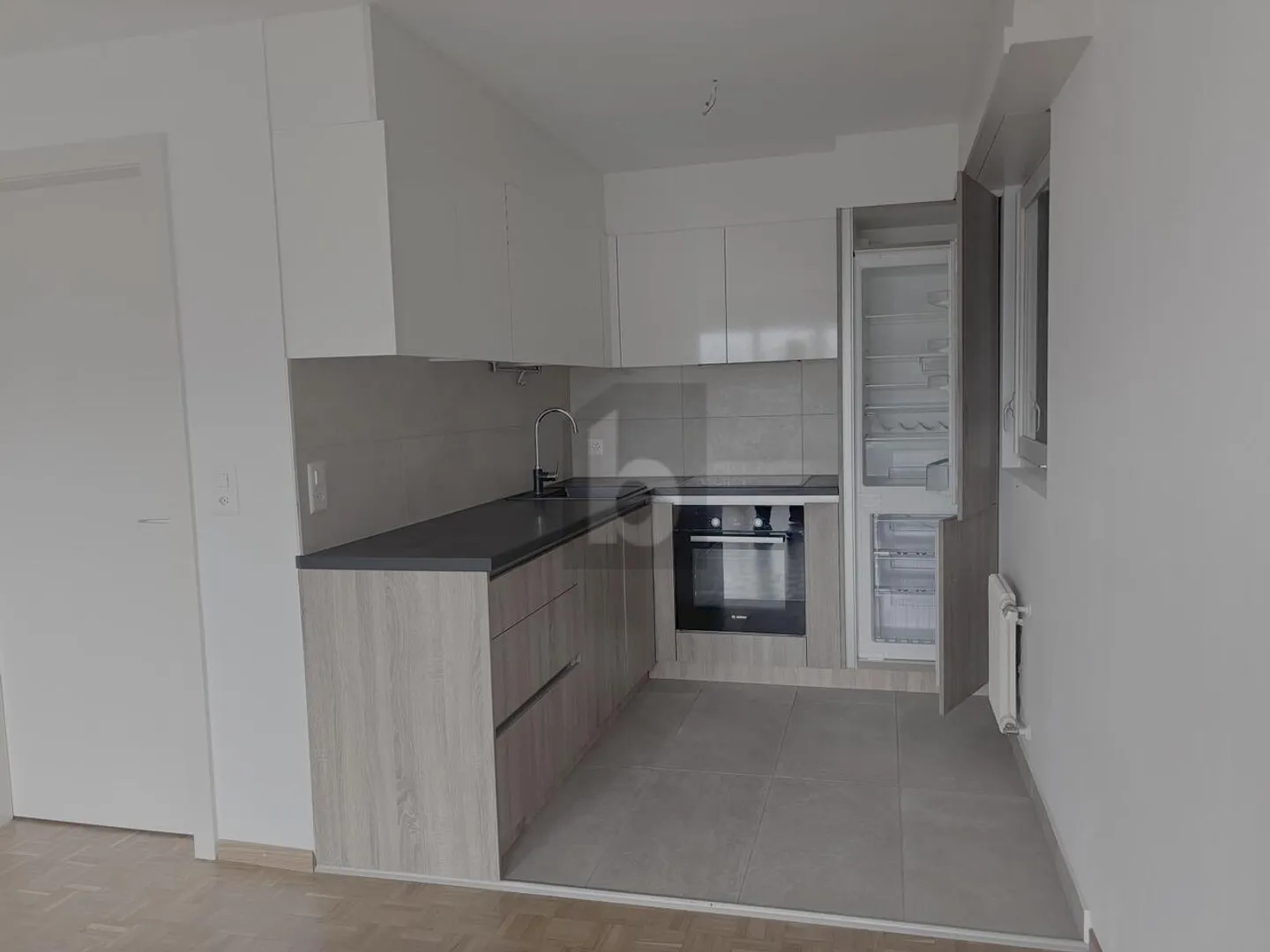 PROCHE DU LAC ET VUE SPLENDIDE SUR LES ALPES - Photo 3 sur 6