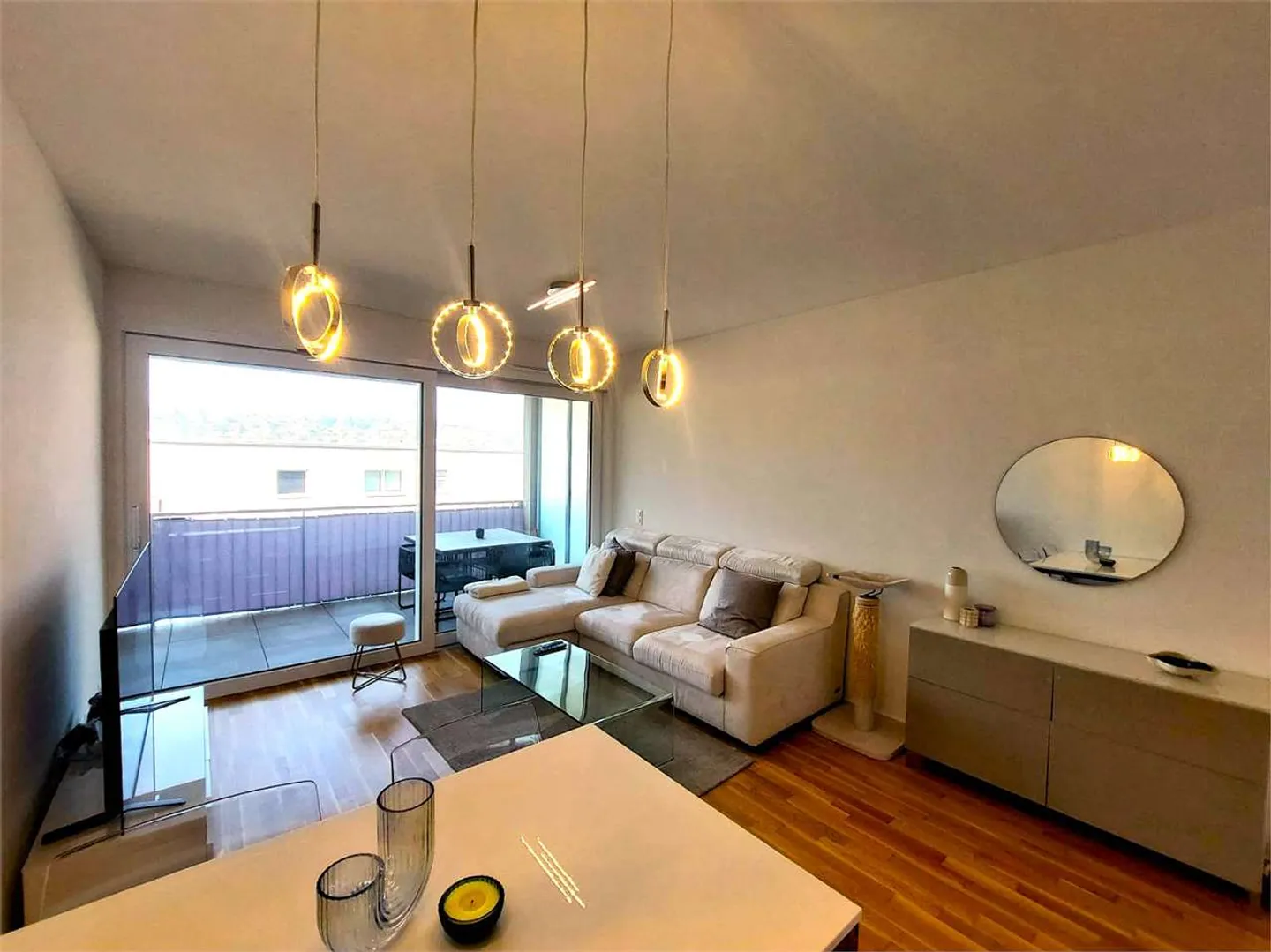 Appartement moderne 2.5 pièces - Photo 2 sur 3