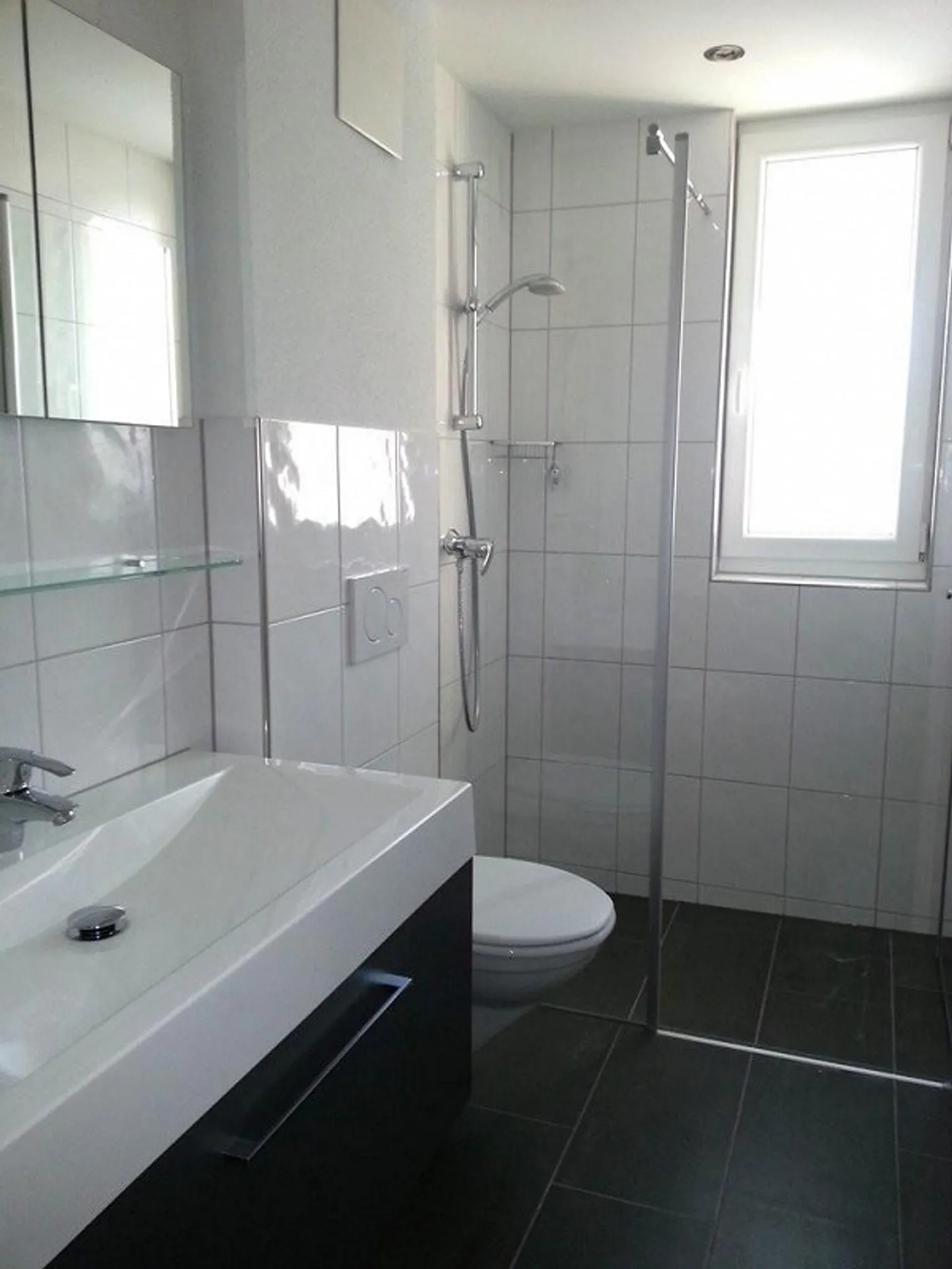 Old building apartment with modern elements on the mezzanine floor - Photo 5 of 8