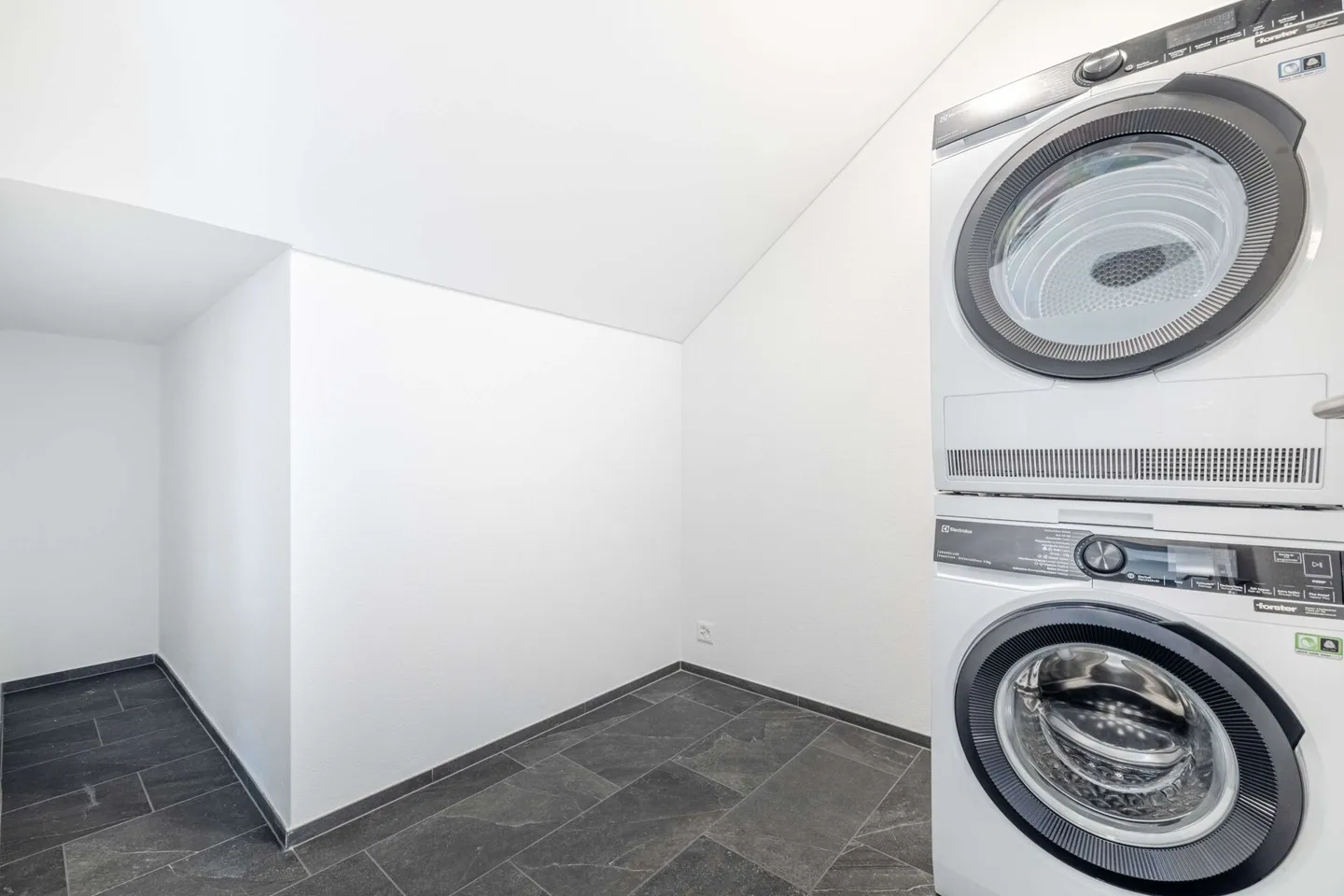 Prima occupazione appartamento attico nuovo 3.5 stanze - Foto 5 di 9