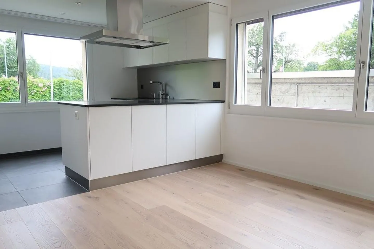 Prima occupazione dopo ristrutturazione: Appartamento attraente di 5,5 stanze - Foto 2 di 10