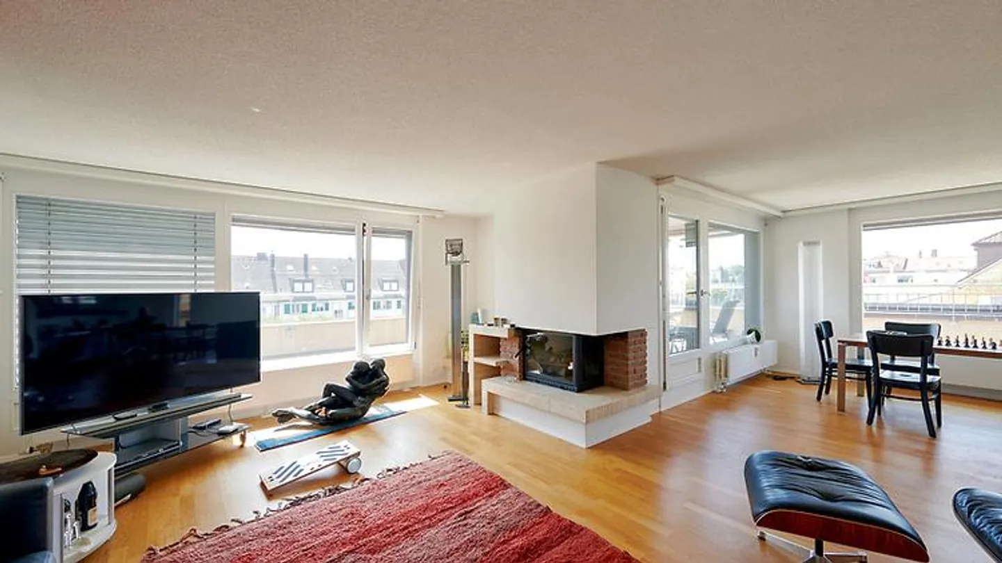 APPARTAMENTO ATTICO 2½ STANZE A BERN - LÄNGGASSE, ARREDATO, TEMPORANEO - Foto 1 di 10