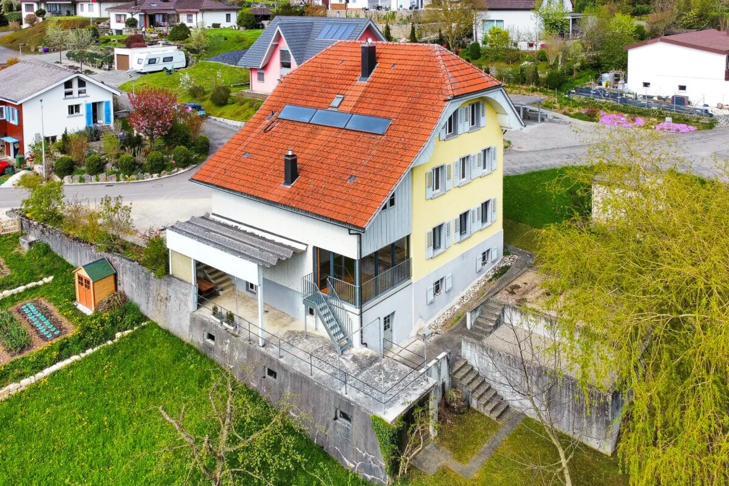 Vivere nel parco naturale di Thal! Ottima casa bifamiliare con molto spazio esterno - Foto 12 di 13