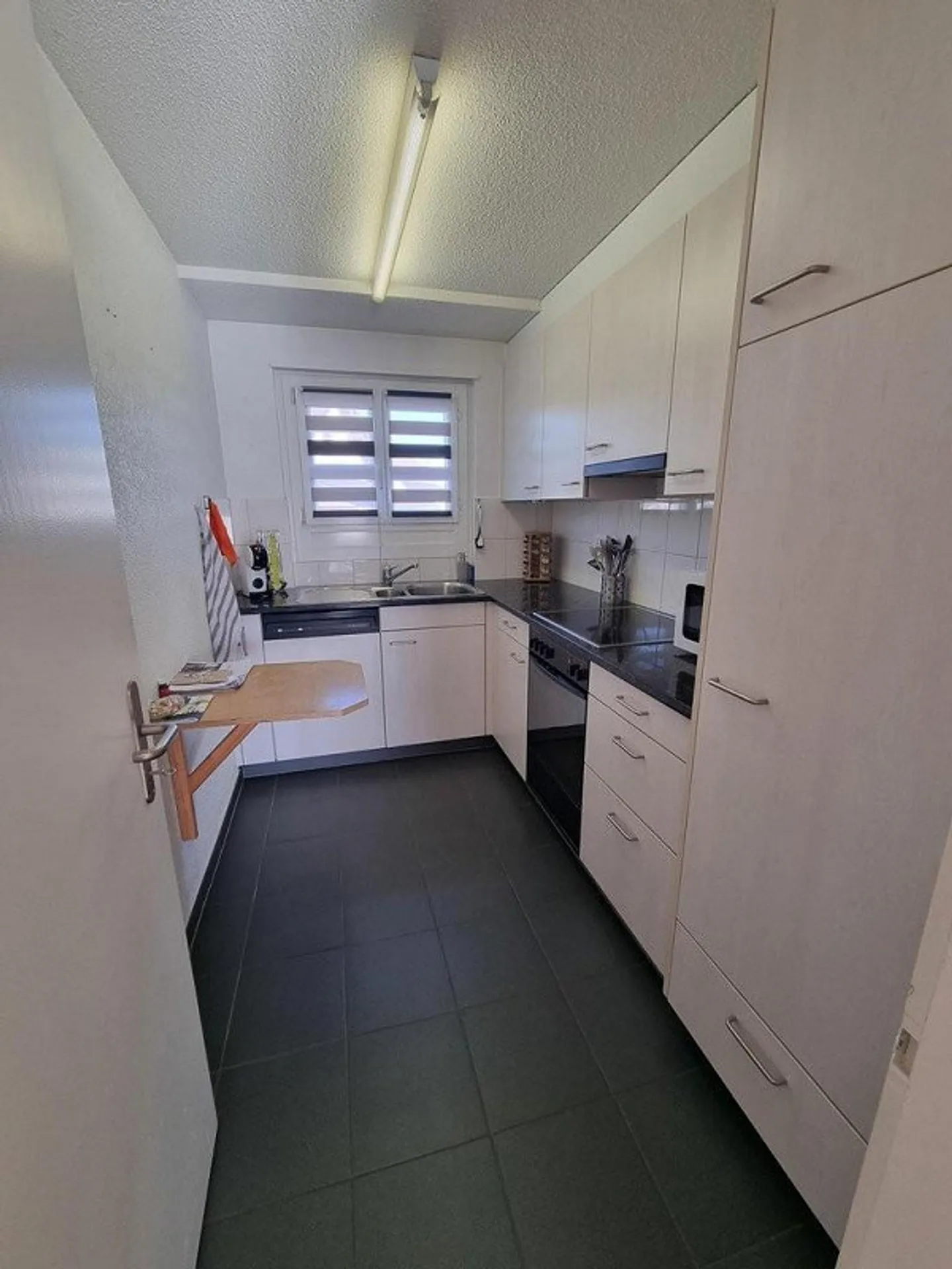 Spacious 4-room apartment in Thun - Photo 3 of 9