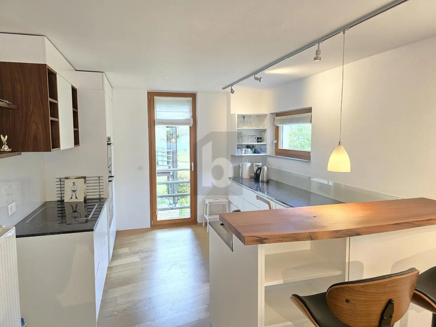 Appartamento Incantevole con Vista Lago - Foto 3 di 6