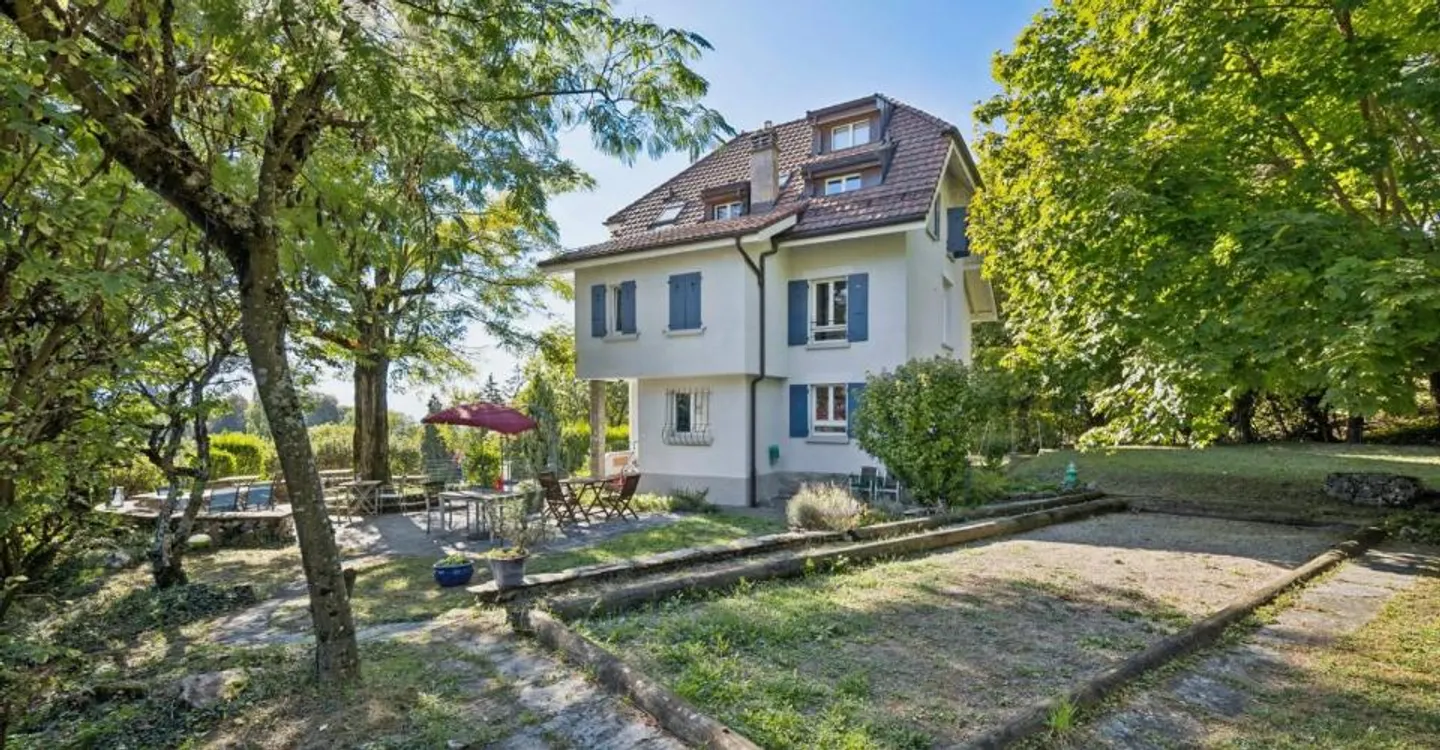 12.5-room property in the heart of Blonay with lake view - Photo 4 of 11