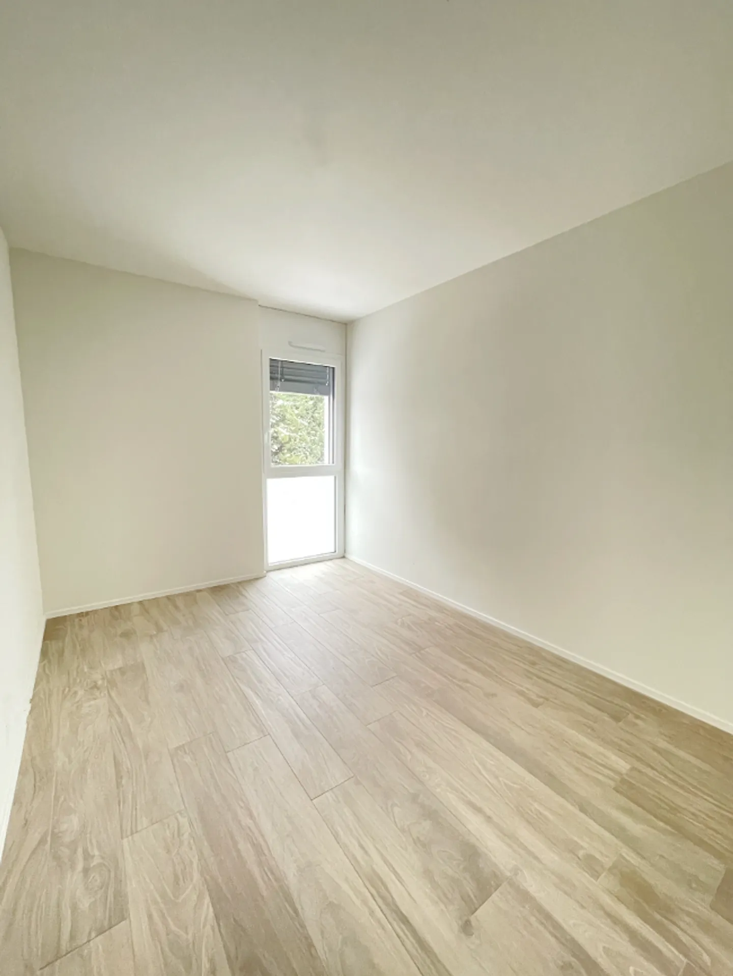 Appartamento con terrazza 4 stanze - Foto 5 di 8