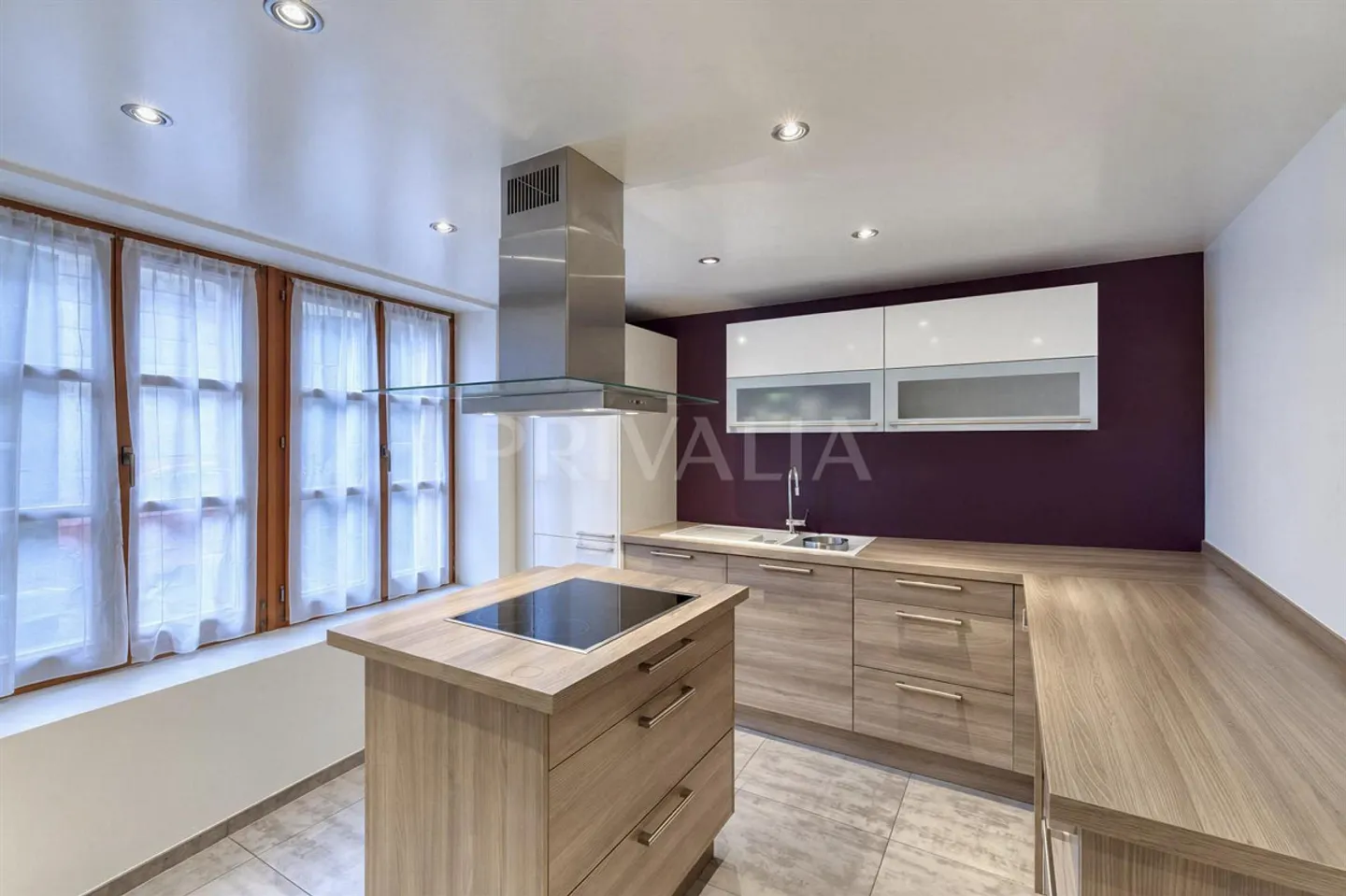 CASATAX: 150 m2 Triplex in the heart of the village of Sézegnin - Photo 3 of 7