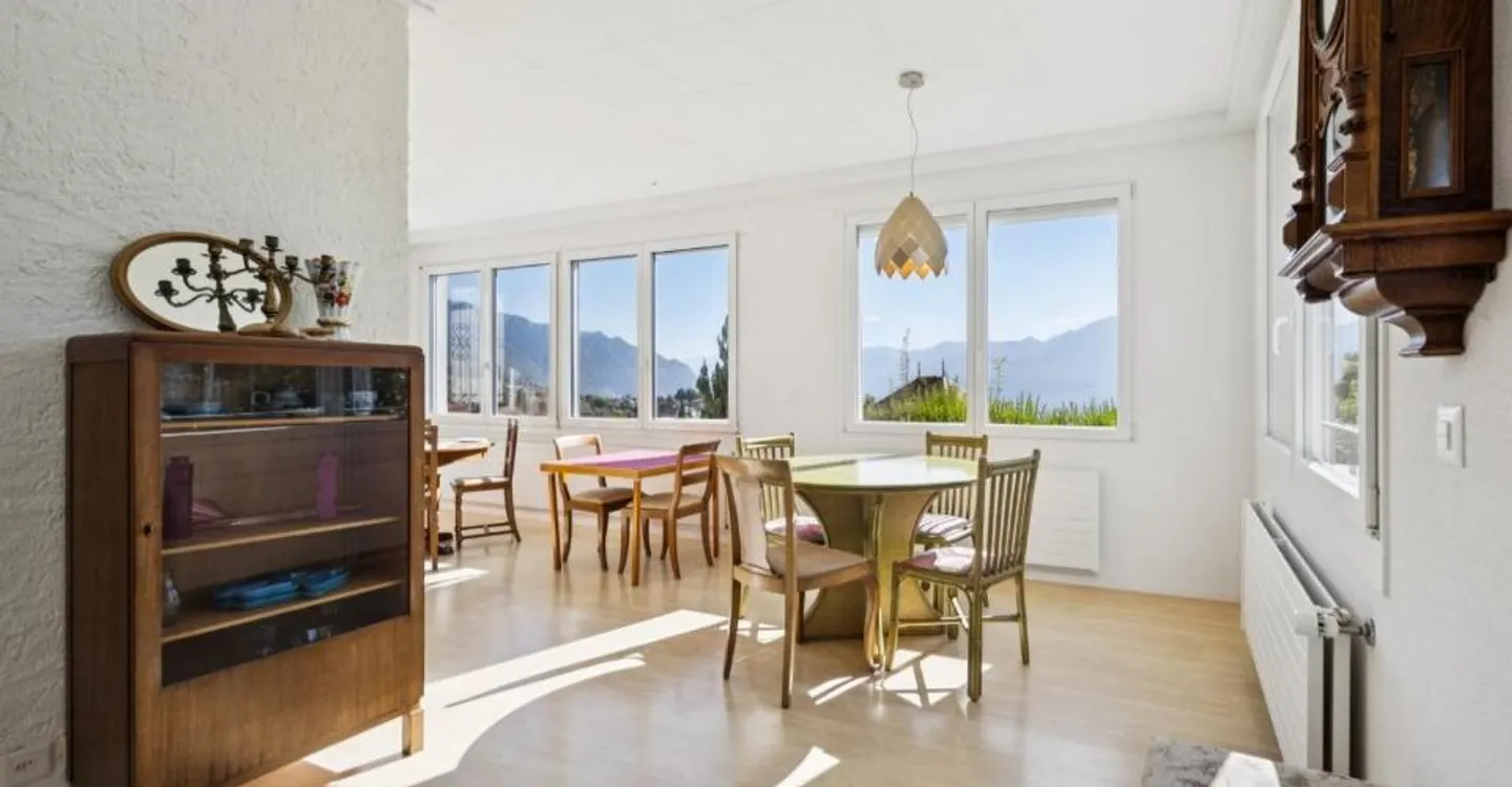 12.5-room property in the heart of Blonay with lake view - Photo 8 of 11