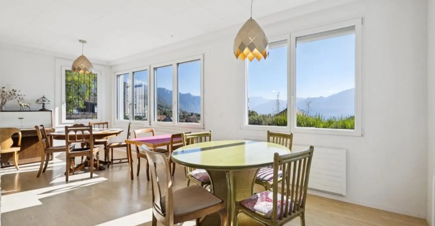 12.5-room property in the heart of Blonay with lake view - Photo 9 of 11