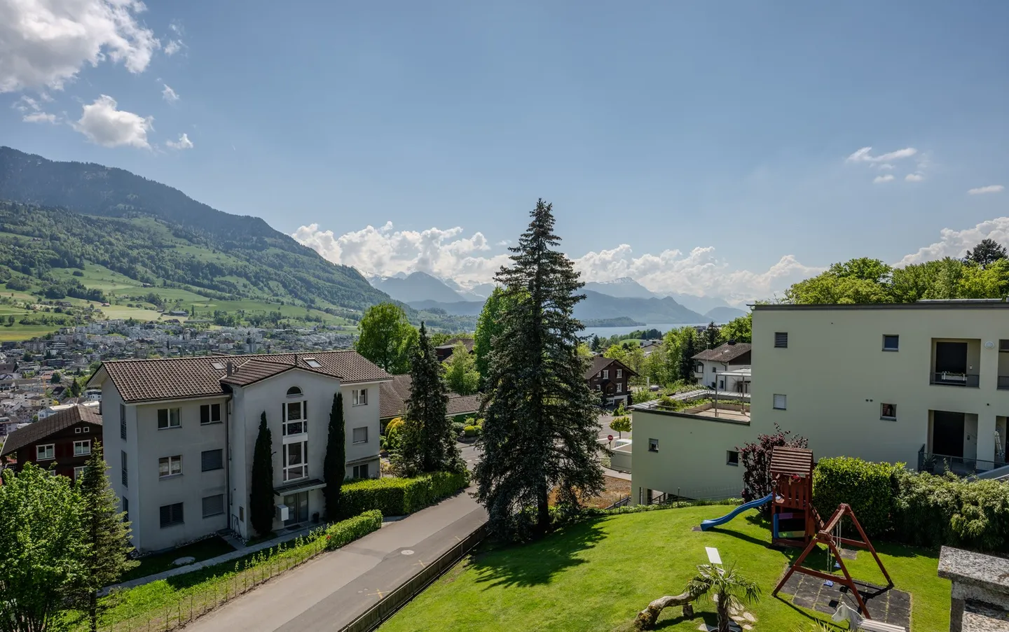 Casa spaziosa e luminosa con vista panoramica - Foto 2 di 18