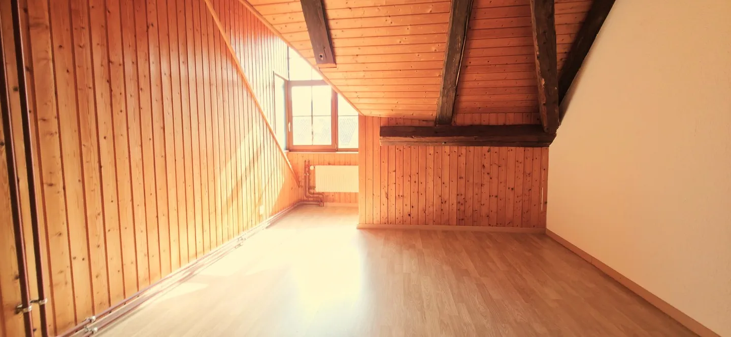 Charmant appartement de 4.5 pièces à Courchapoix - Foto 7 von 13