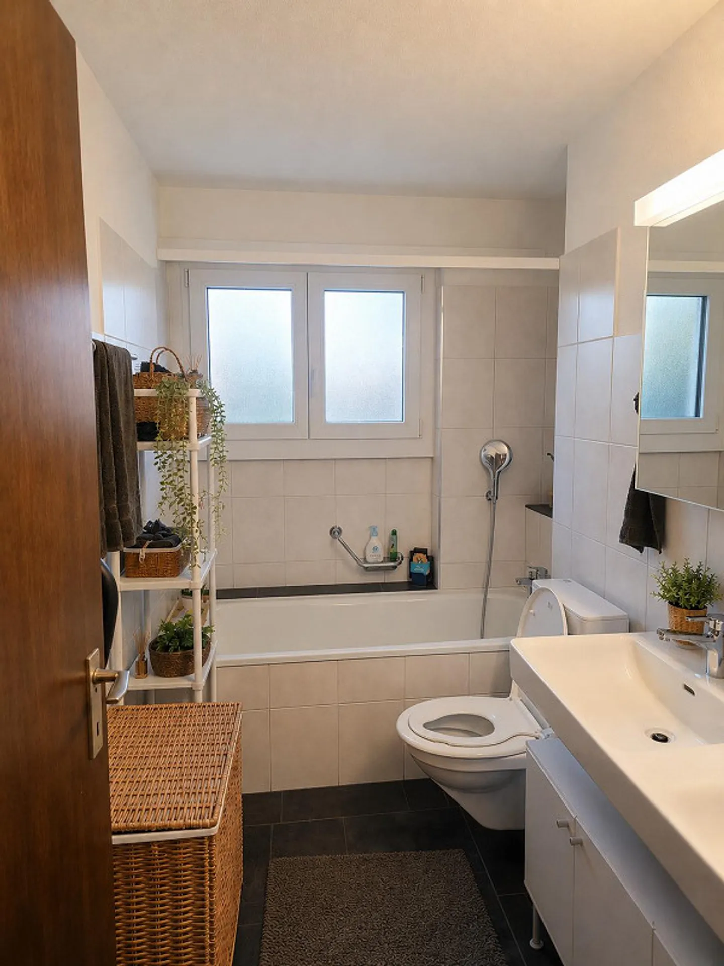 Appartamento di 4,5 stanze con area giardino - Foto 2 di 13