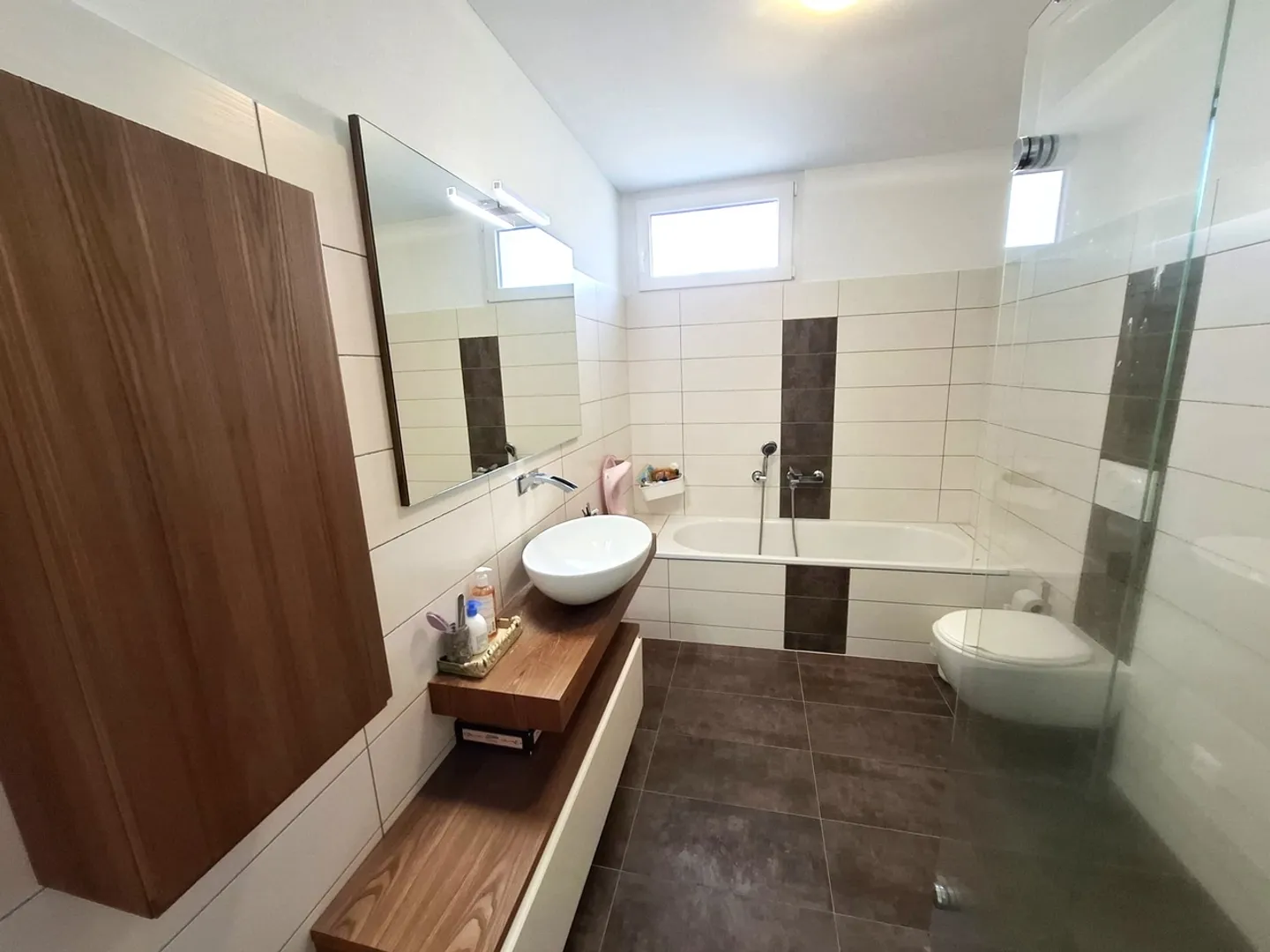 Casa unifamiliare a Giubiasco, Canton Ticino: un bagno di luce e vista mozzafiato - Foto 9 di 13