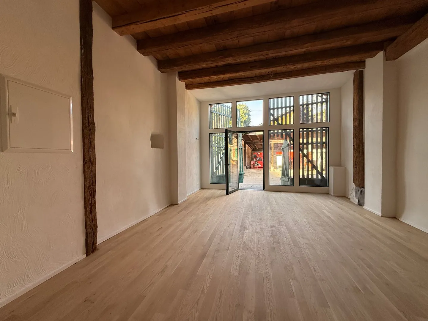 Vie exclusive avec caractère – Appartements entièrement rénovés dans une maison à colombages historique - Photo 1 sur 8