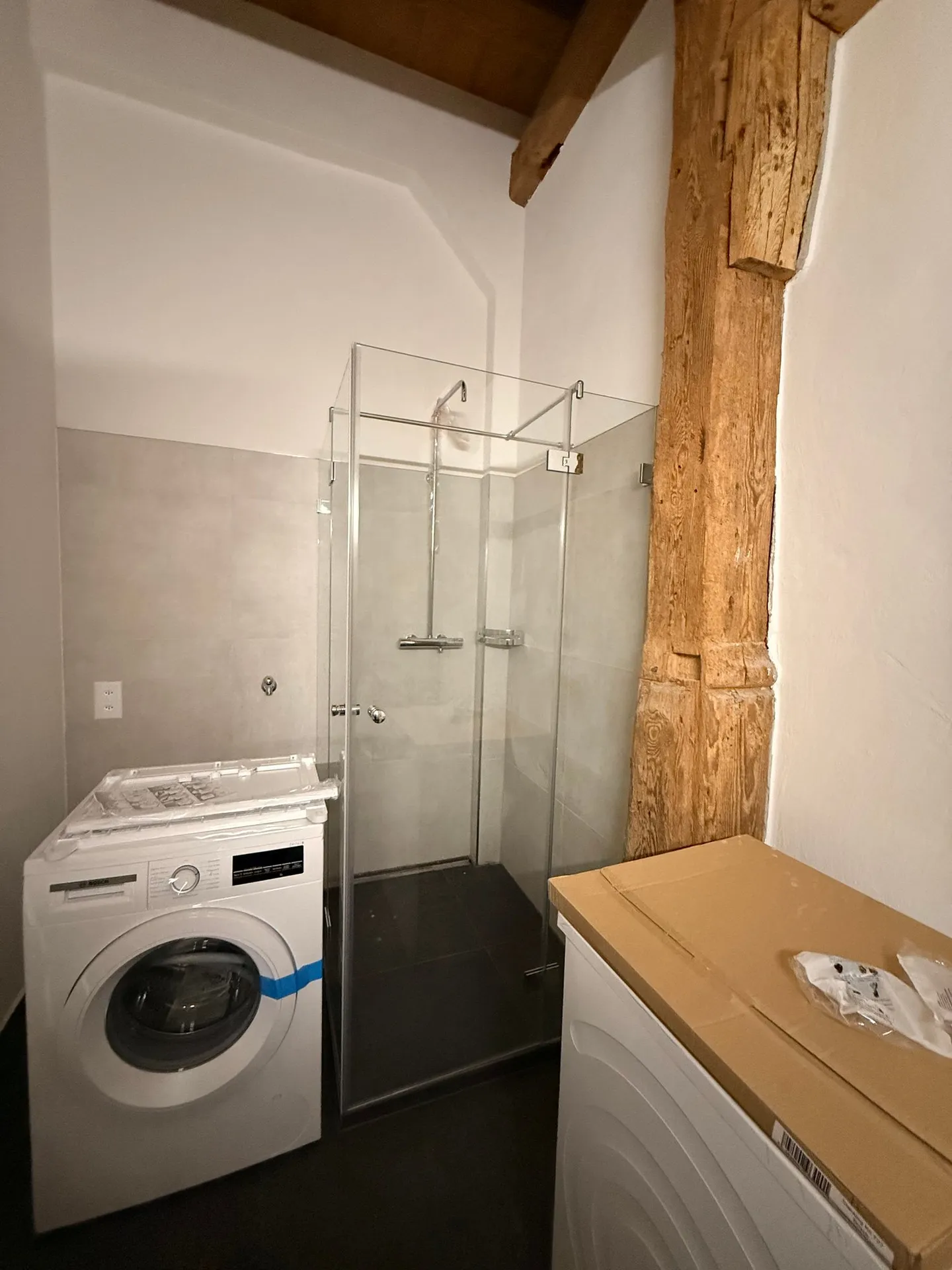 Vie exclusive avec caractère – Appartements entièrement rénovés dans une maison à colombages historique - Photo 5 sur 8