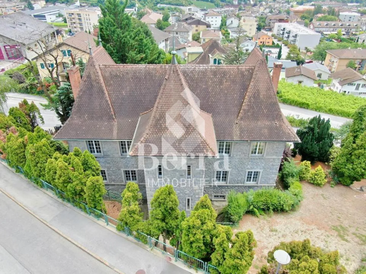 Einfamilienhaus kaufen - Foto 1 von 13