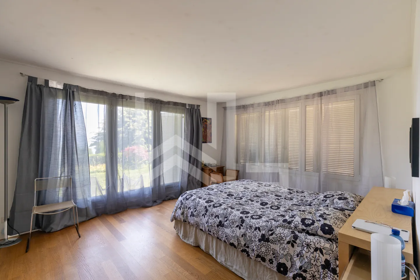 Belle propriété contemporaine avec vue panoramique - Photo 18 sur 23