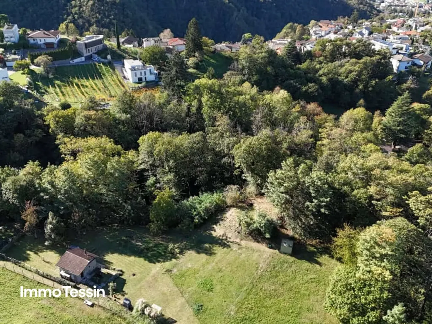 OPPORTUNITÀ: Rustico ultra moderno in una posizione unica con un enorme terreno di 4500 m2 e assoluta privacy - Foto 3 di 13