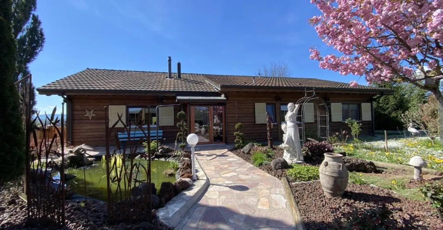 House, Damphreux - 829000 - Photo 1 of 12