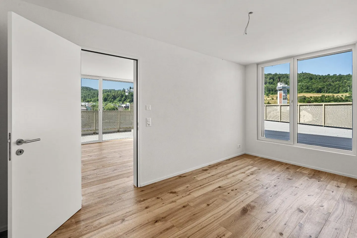 Moderne Attikawohnung mit Terrasse - Foto 6 von 8