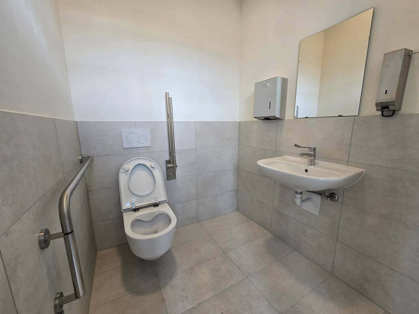 Excellente situation - Atelier / dépôt - 97m² - Crissier - Foto 7 di 7