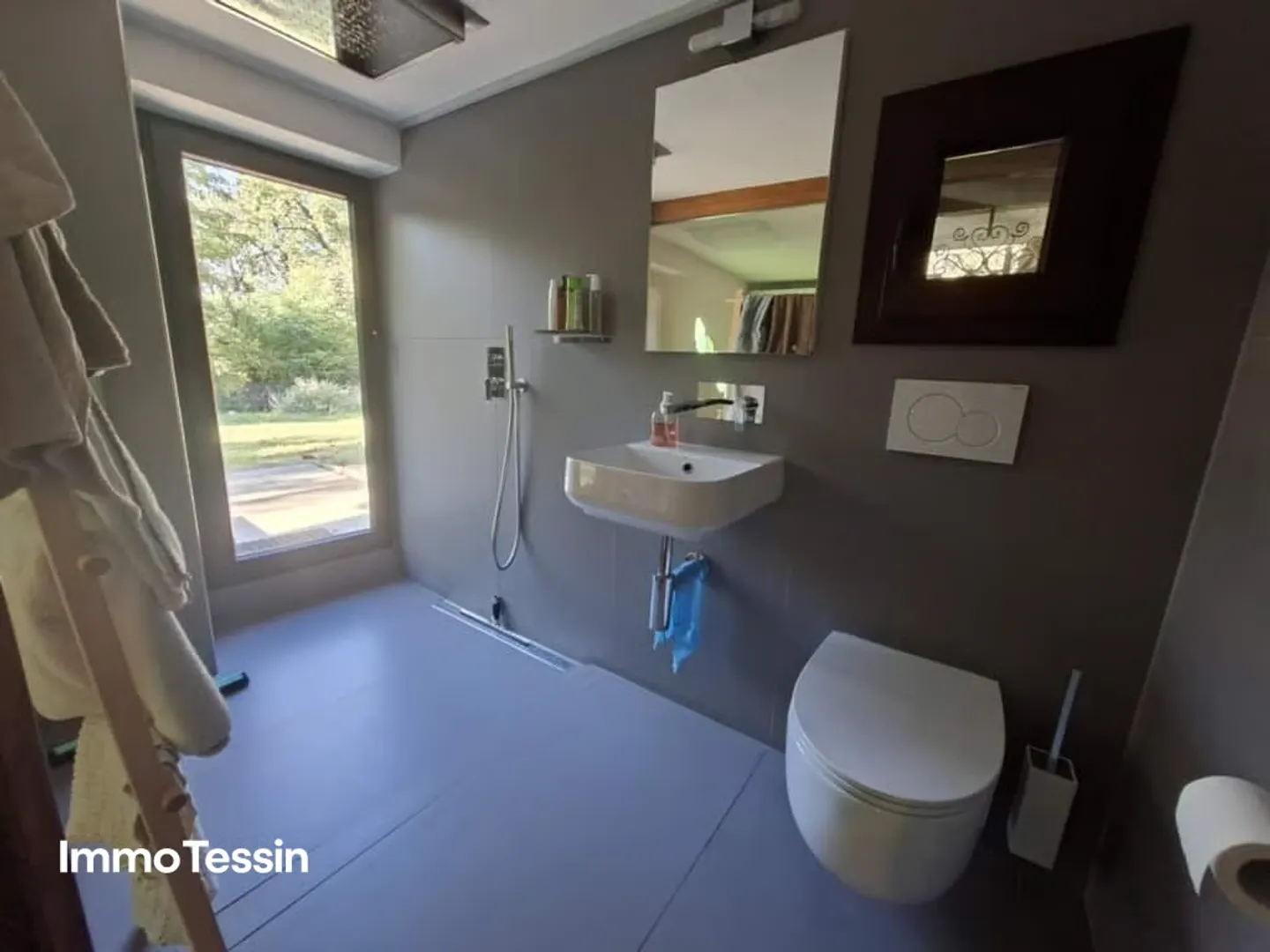 OPPORTUNITÀ: Rustico ultra moderno in una posizione unica con un enorme terreno di 4500 m2 e assoluta privacy - Foto 11 di 13
