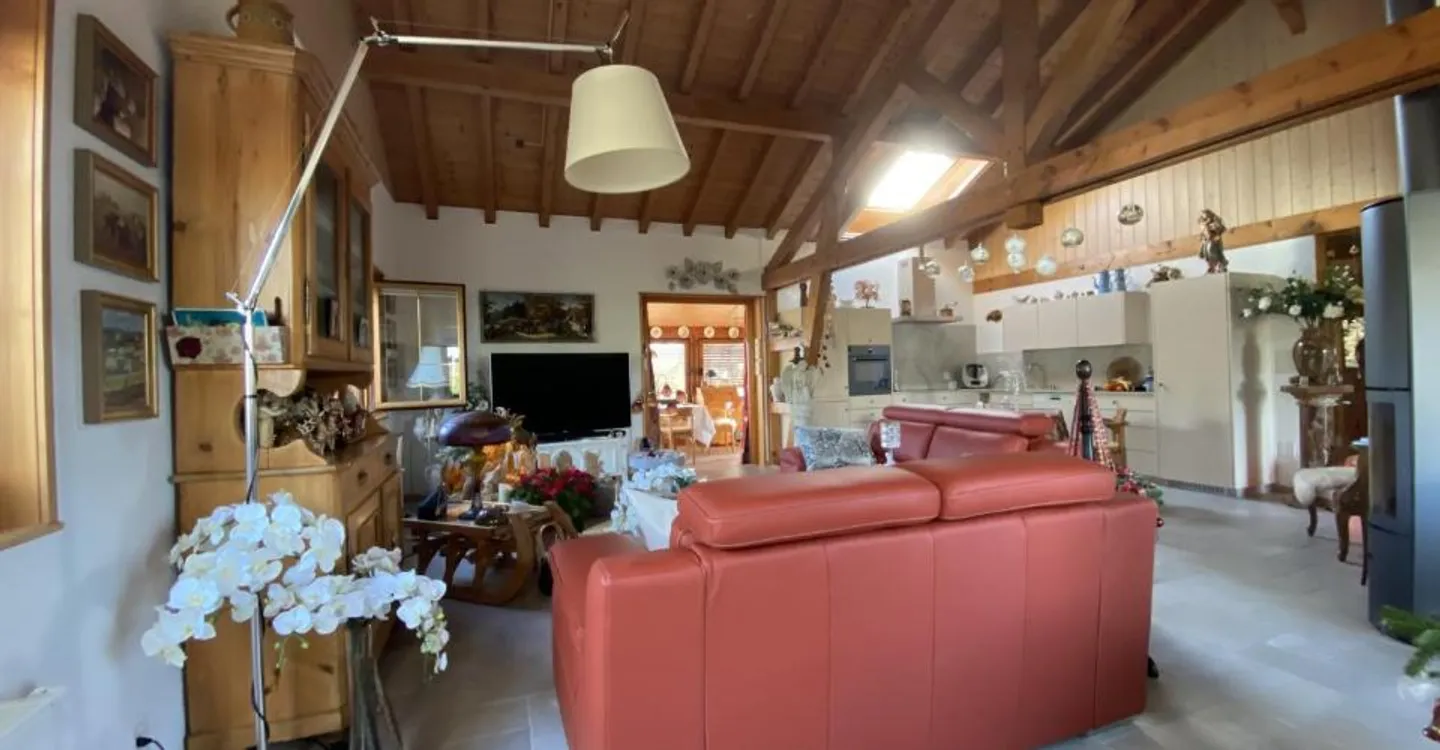 House, Damphreux - 829000 - Photo 9 of 12