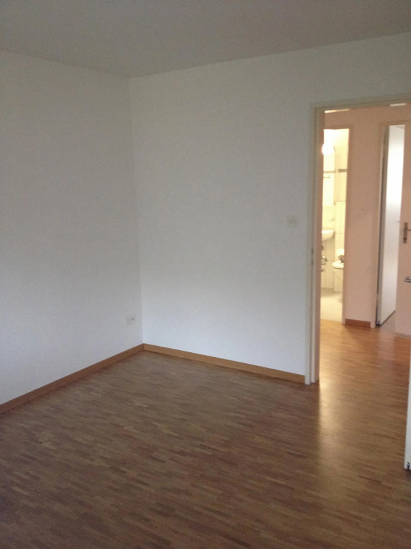 Helle 3½-Zimmer-Wohnung in Baden - Foto 1 von 9