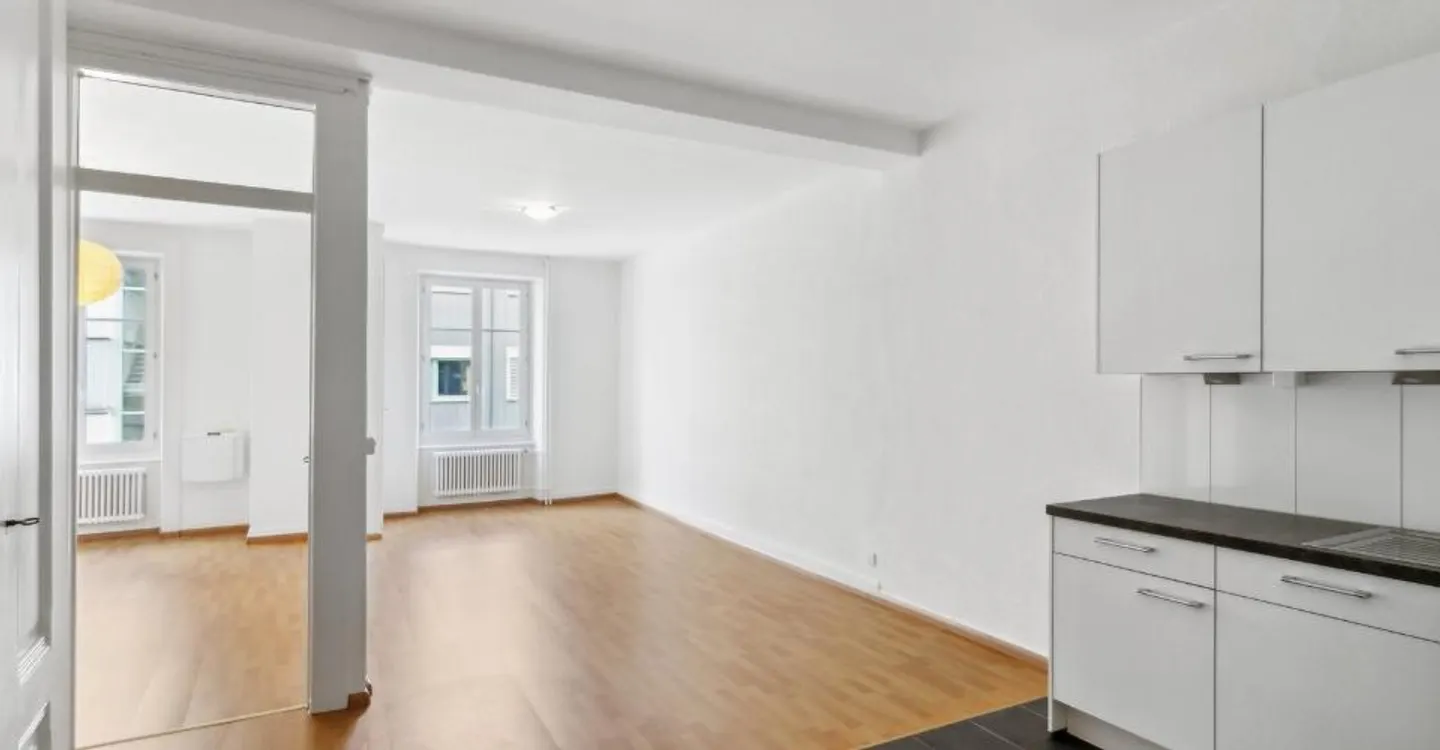 Appartement spacieux avec balcon - Photo 2 sur 6