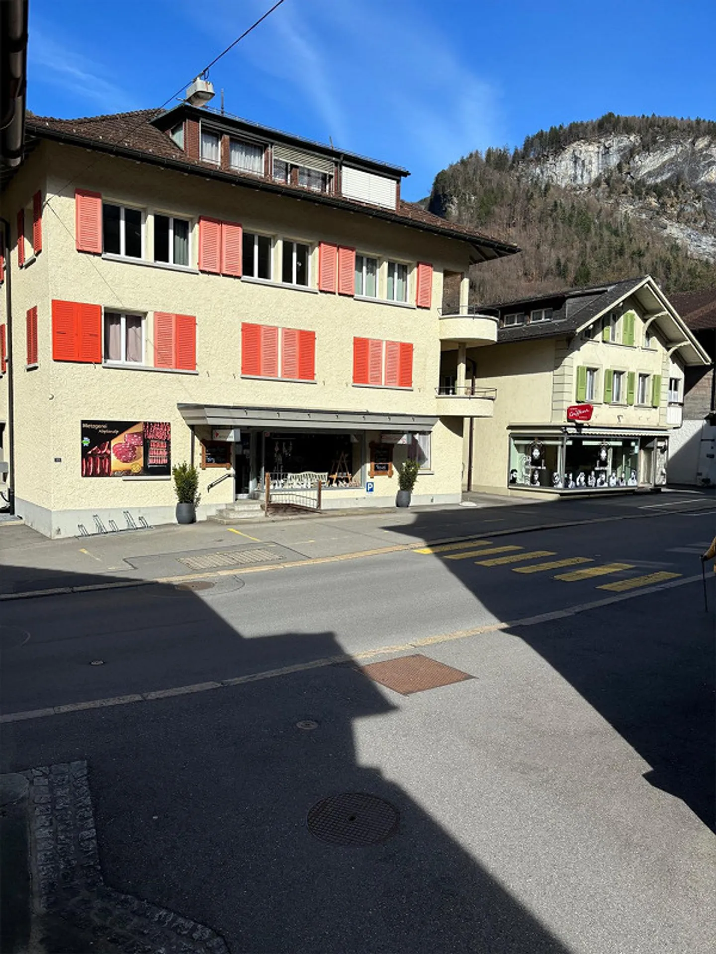 MFH Casa Plurifamiliare Meiringen / Centro - Foto 9 di 9