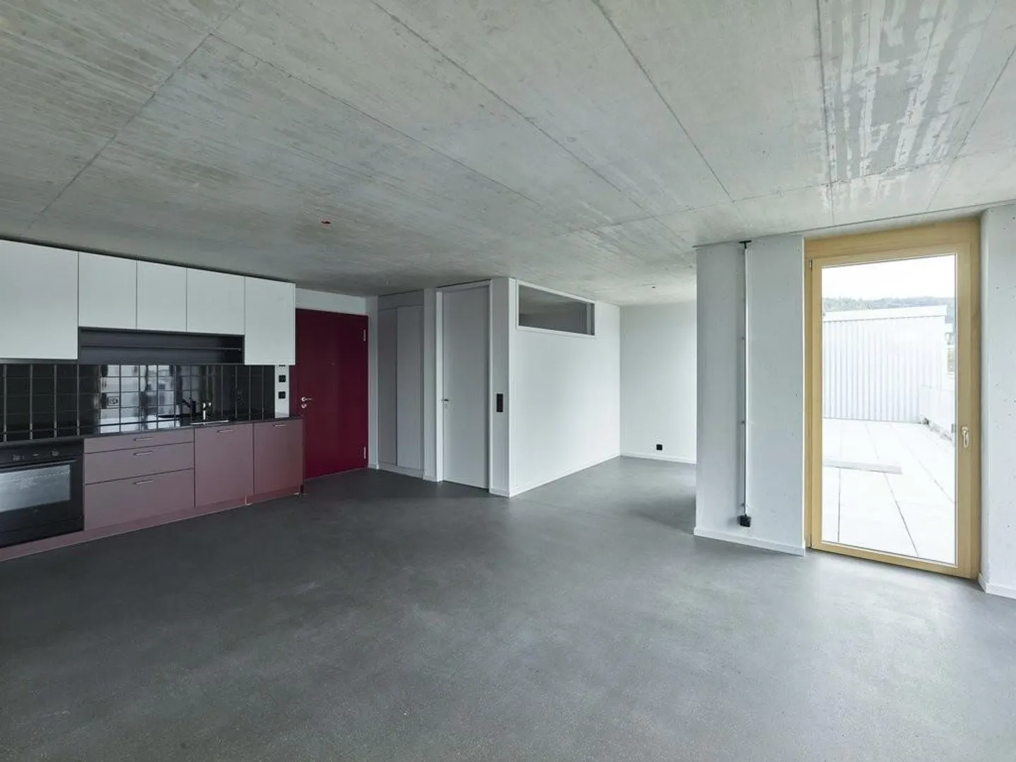 Oasis de bien-être : Emménagez dans un appartement moderne de 3,5 pièces dans un emplacement privilégié - Photo 2 sur 9