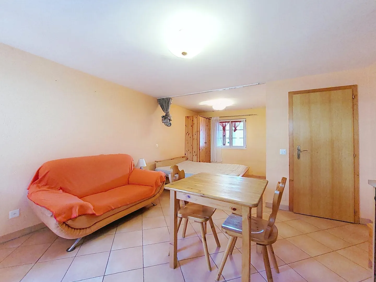 Monolocale arredato a Saxon - posizione ideale all'ingresso del villaggio - Foto 2 di 8