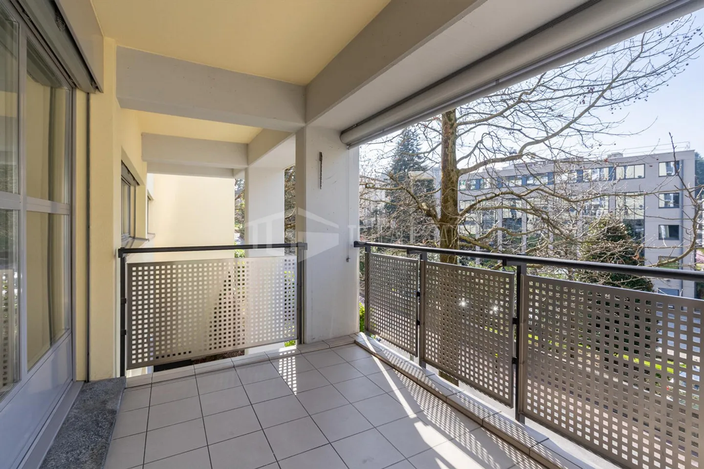 COZY 5.5-ROOM APARTMENT, IDEAL FOR FAMILIES - Photo 7 of 13