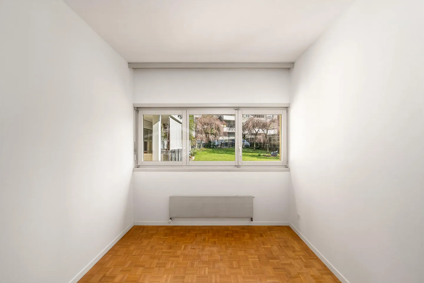 COZY 5.5-ROOM APARTMENT, IDEAL FOR FAMILIES - Photo 11 of 13